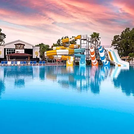 Hotel Asteria Family Side