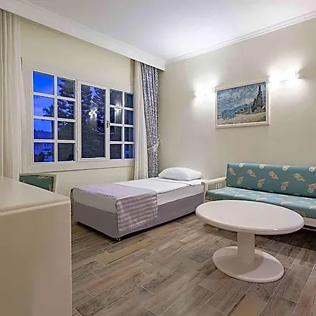 Hotel Asteria Family Side